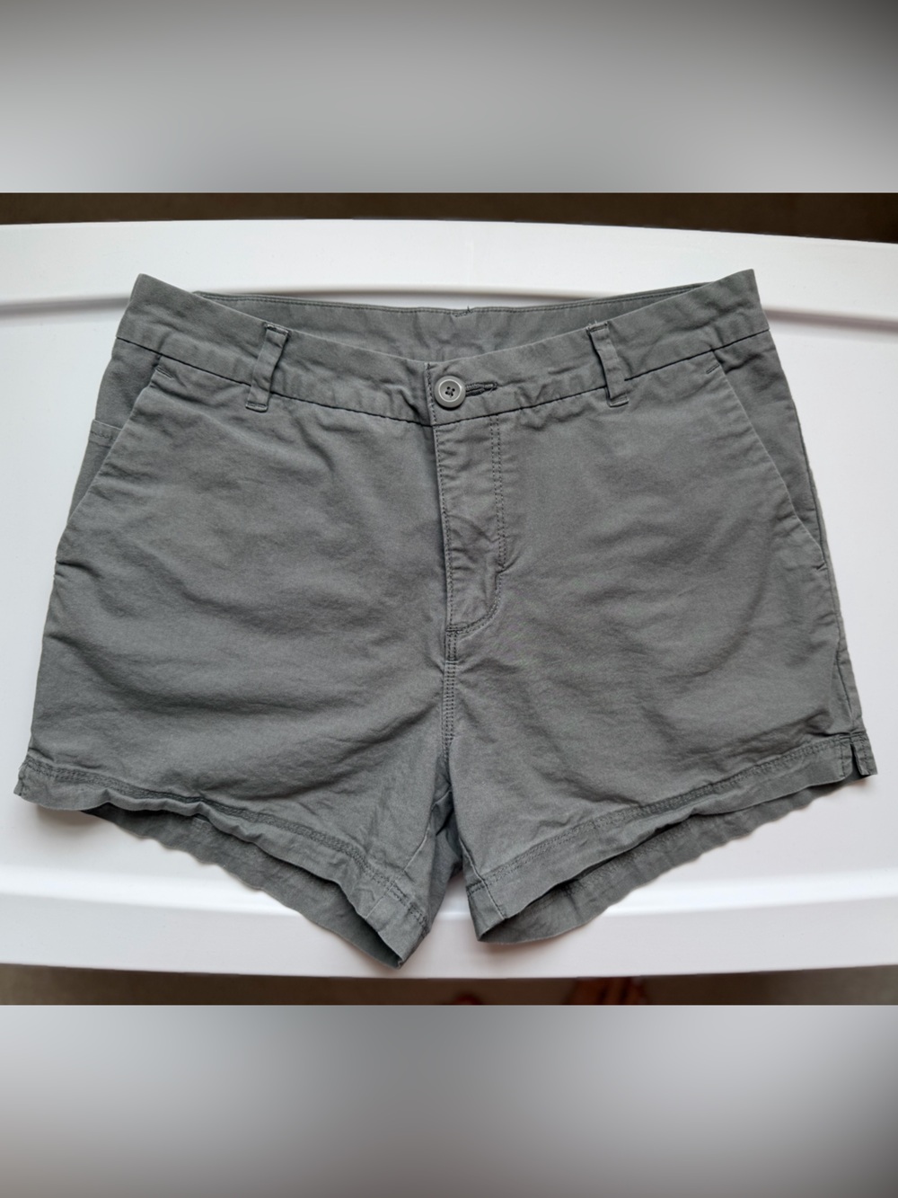 Patagonia Organic Cotton Gray Hiking Casual‎ Shorts Women's Size 8